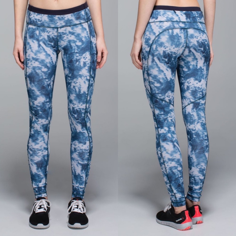 Lululemon Speed Tight III in Tie Dye Sea Side Silver Fox Alberta Lake Naval Blue